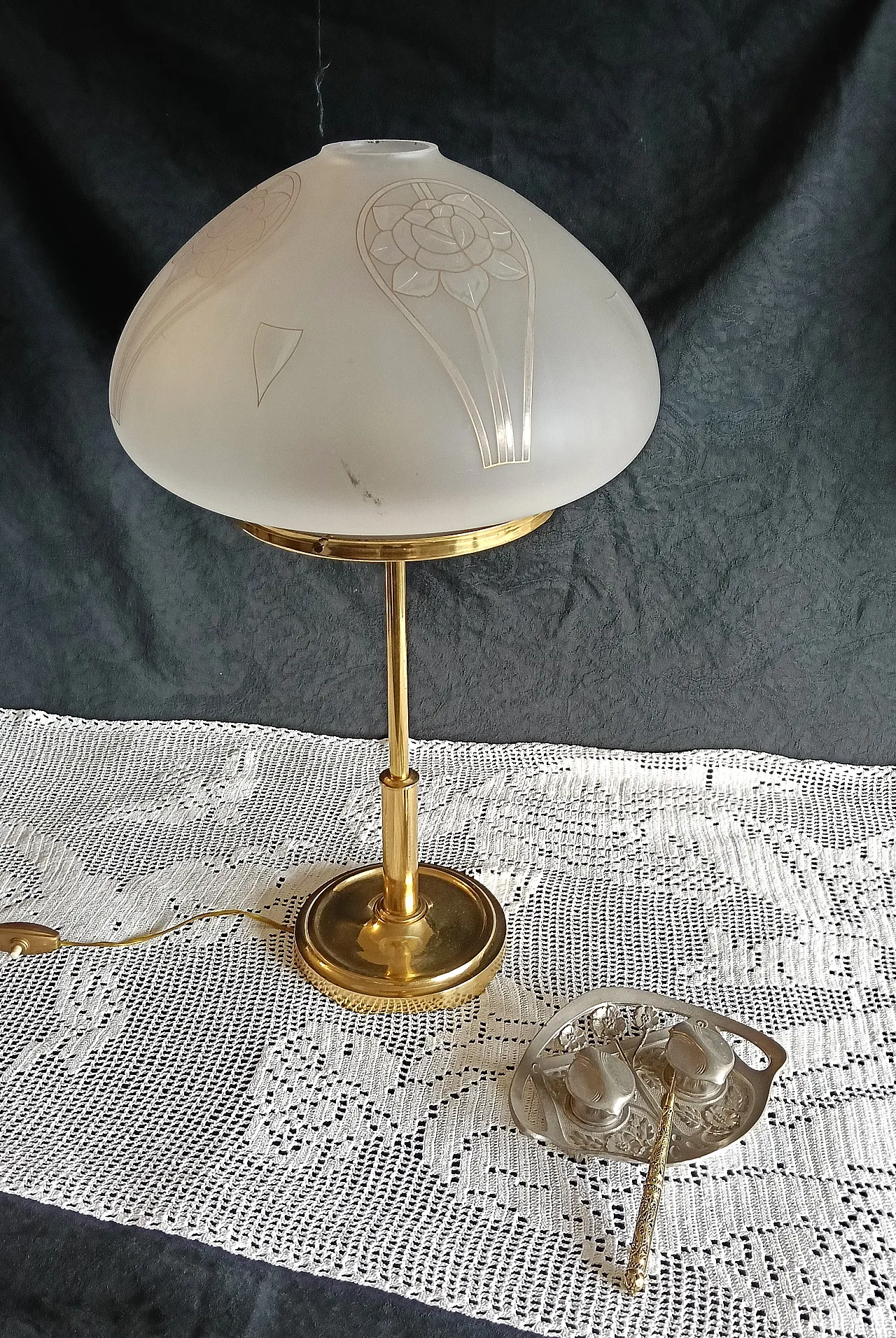 Art Nouveau style table lamp, mid-20th century 15