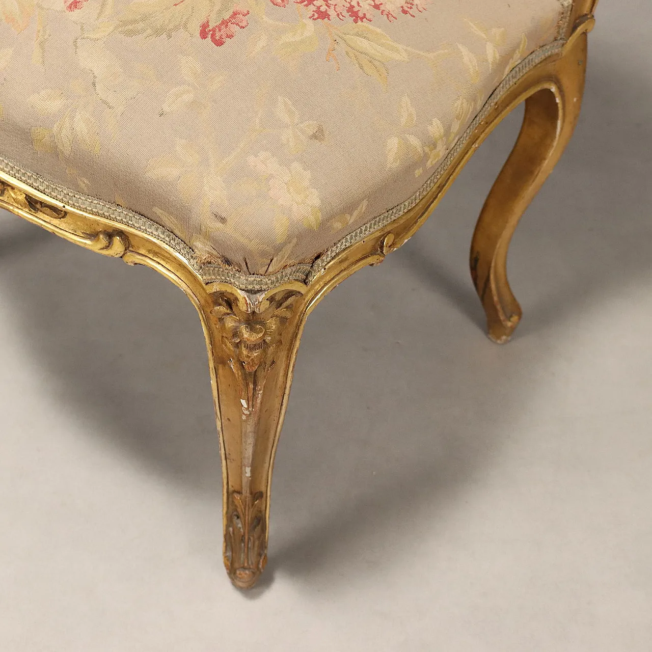 4 Sedie in legno dorato in stile tardo barocco, fine '800 4