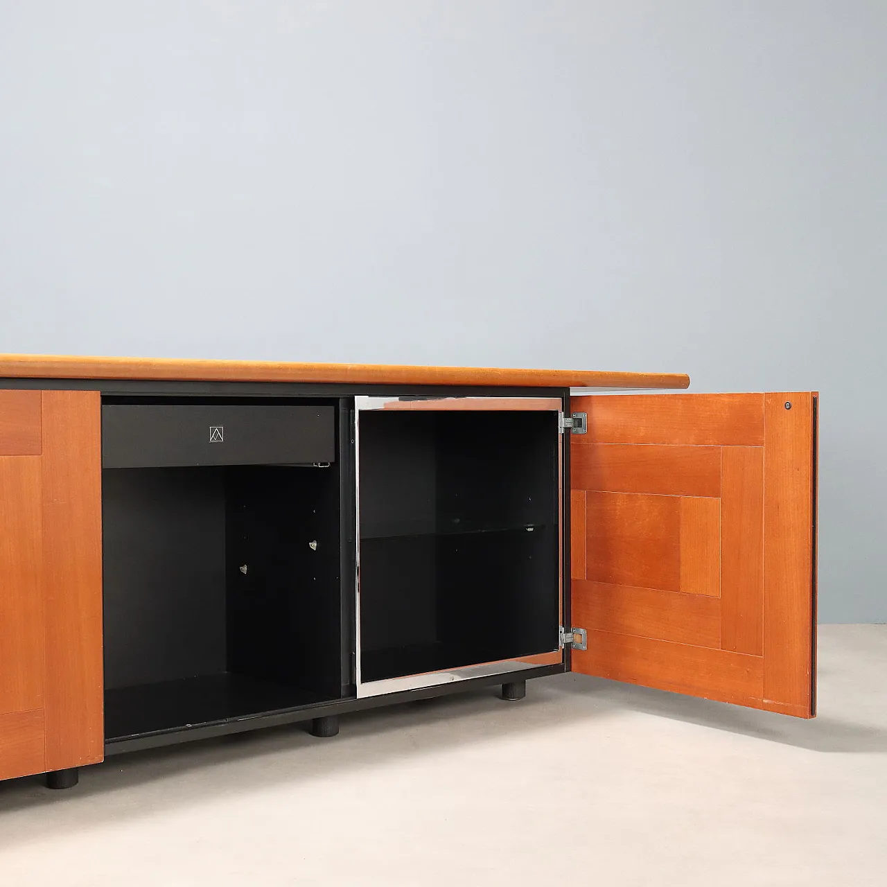 Credenza in legno con ante scorrevoli e battenti, '900 5