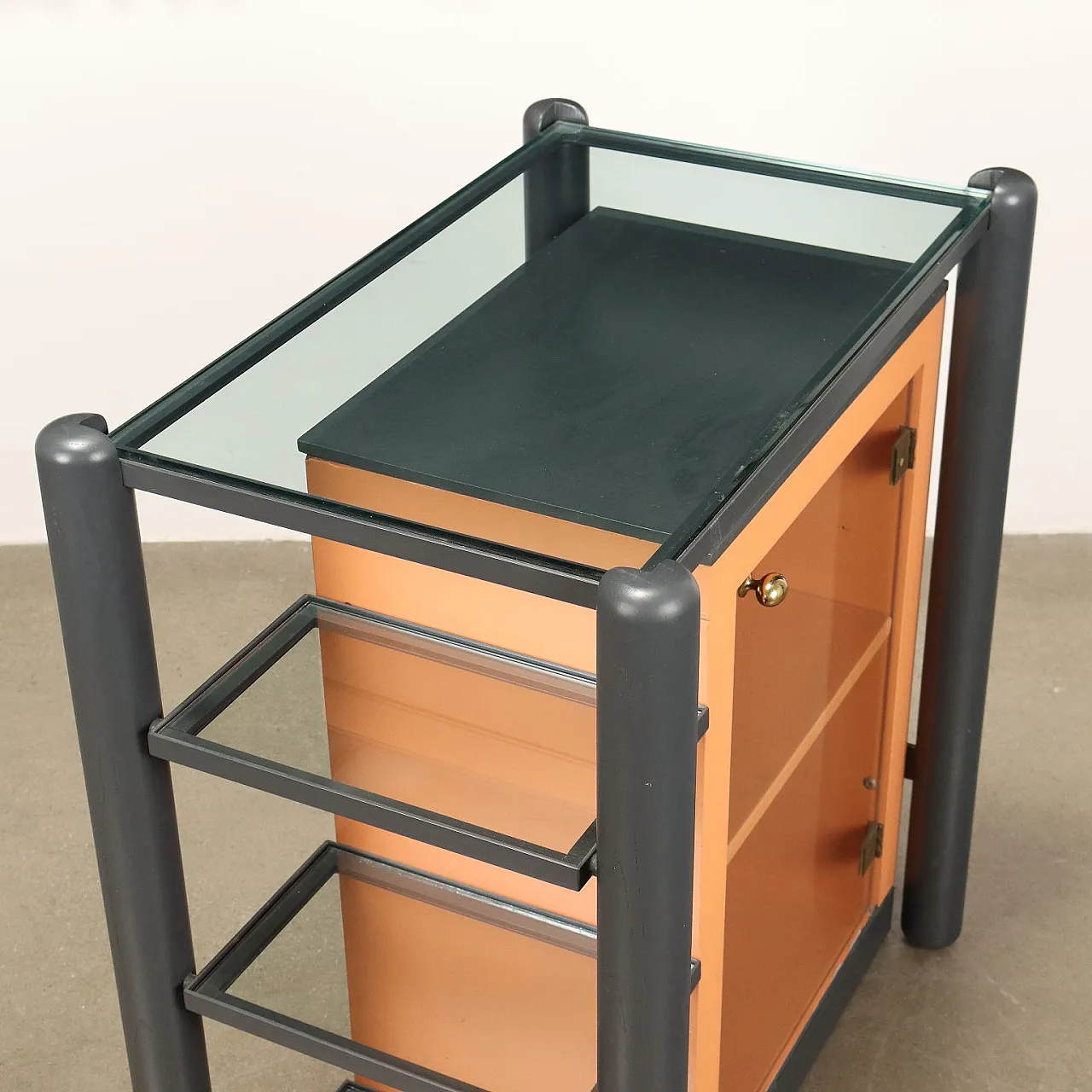 Vetrina in legno laccato, anni '80 8