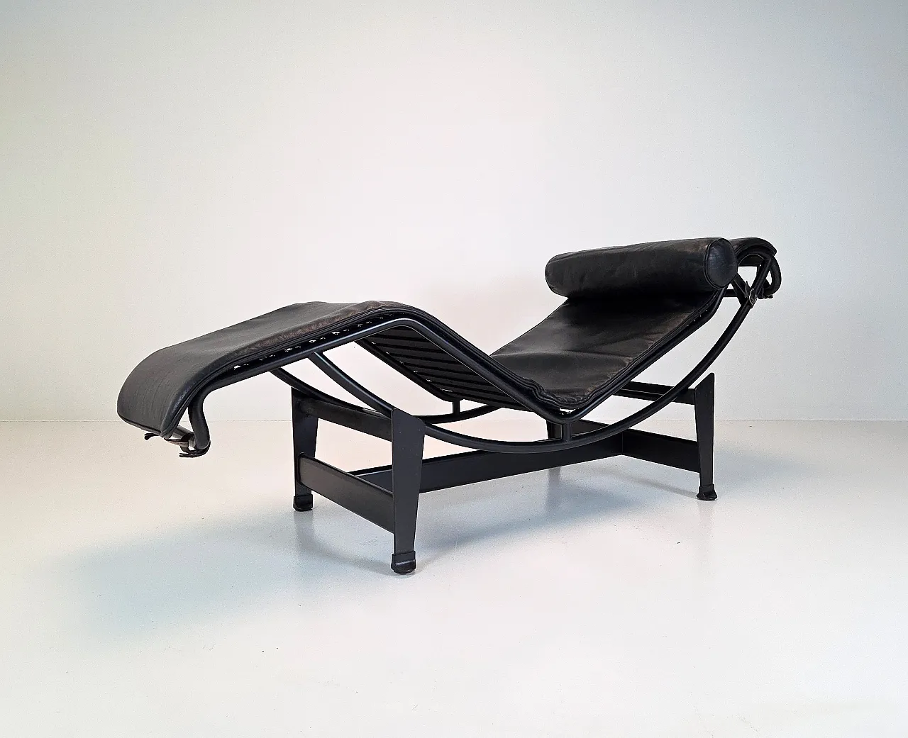 LC4 Chaise Longue by Le Corbusier, Perriand & Jeanneret for Cassina 2