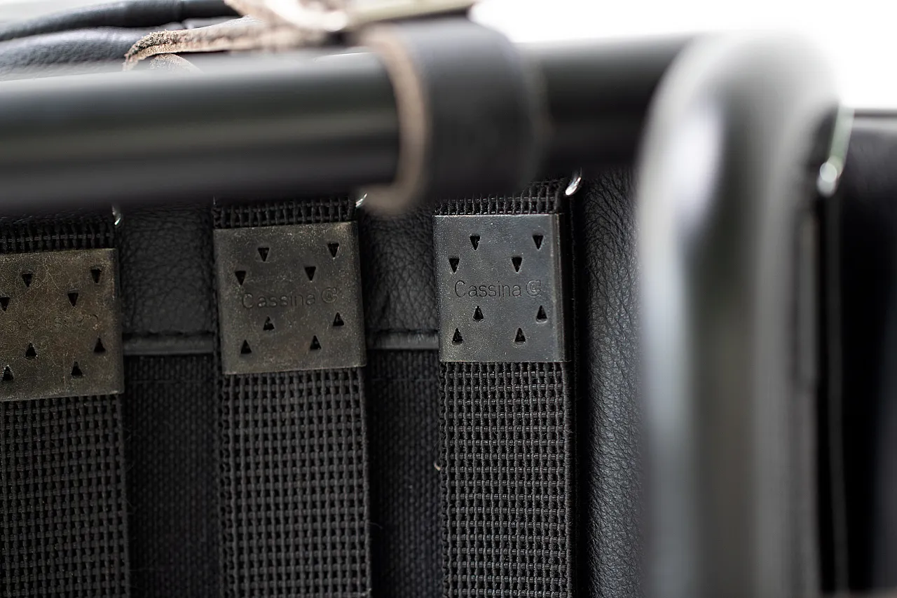 LC4 Chaise Longue by Le Corbusier, Perriand & Jeanneret for Cassina 11