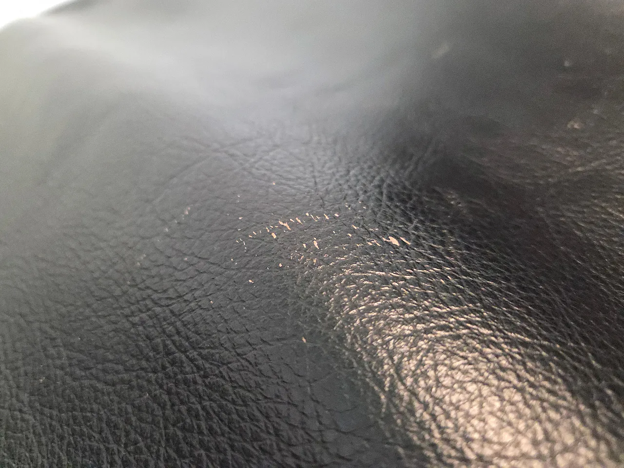 LC4 Chaise Longue by Le Corbusier, Perriand & Jeanneret for Cassina 15