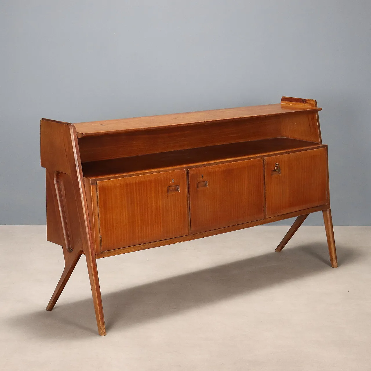 Mobile con impiallacciatura in mogano, '900 1