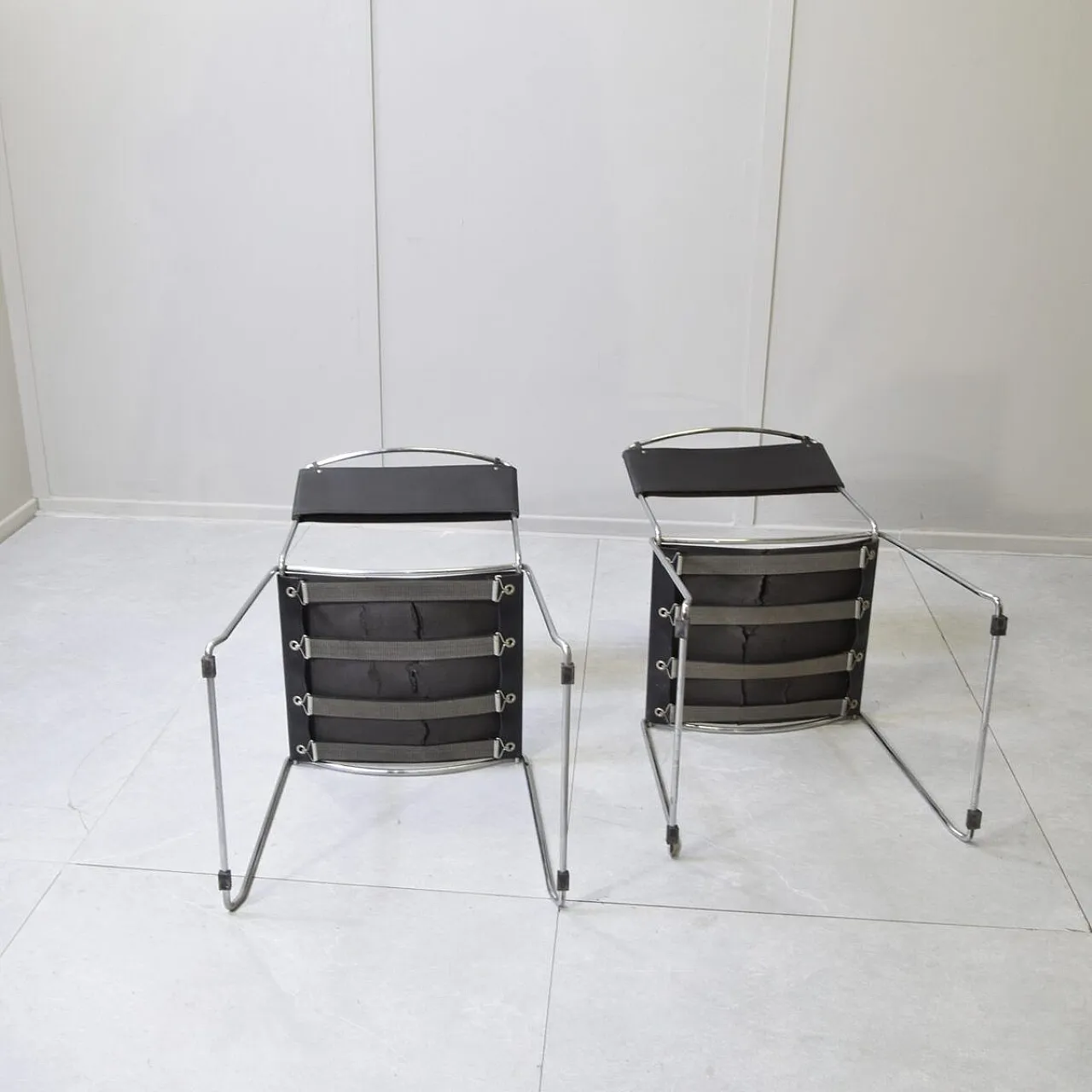 Pair of chairs by Giandomenico Belotti for Alias, 1970s 4