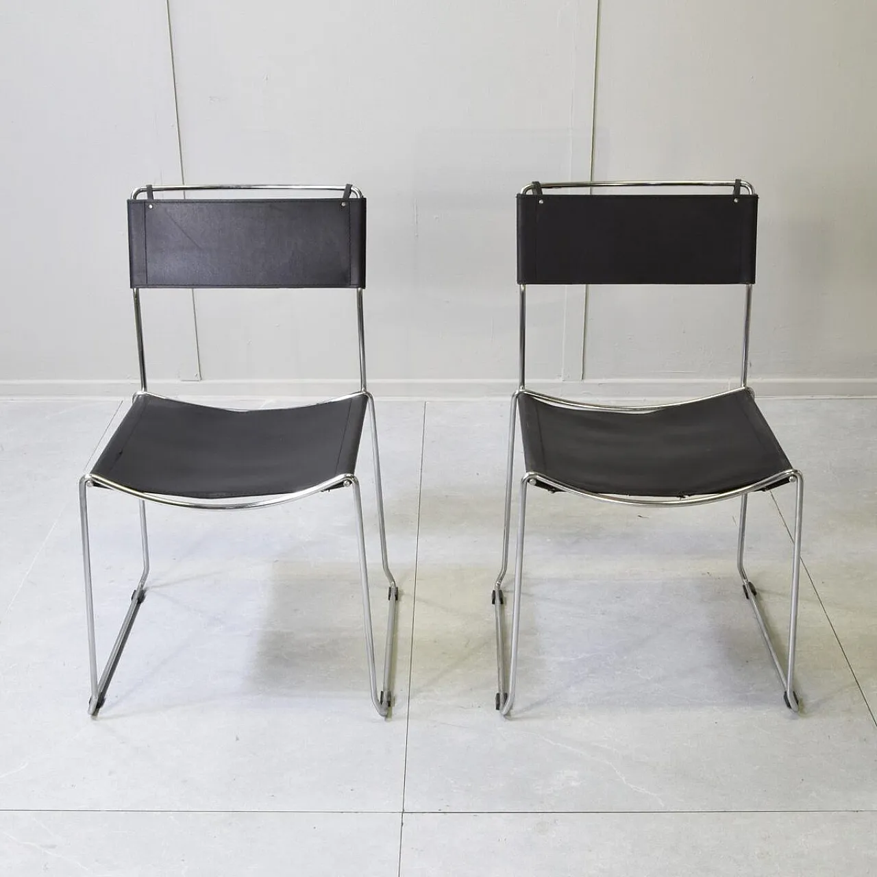 Pair of chairs by Giandomenico Belotti for Alias, 1970s 5