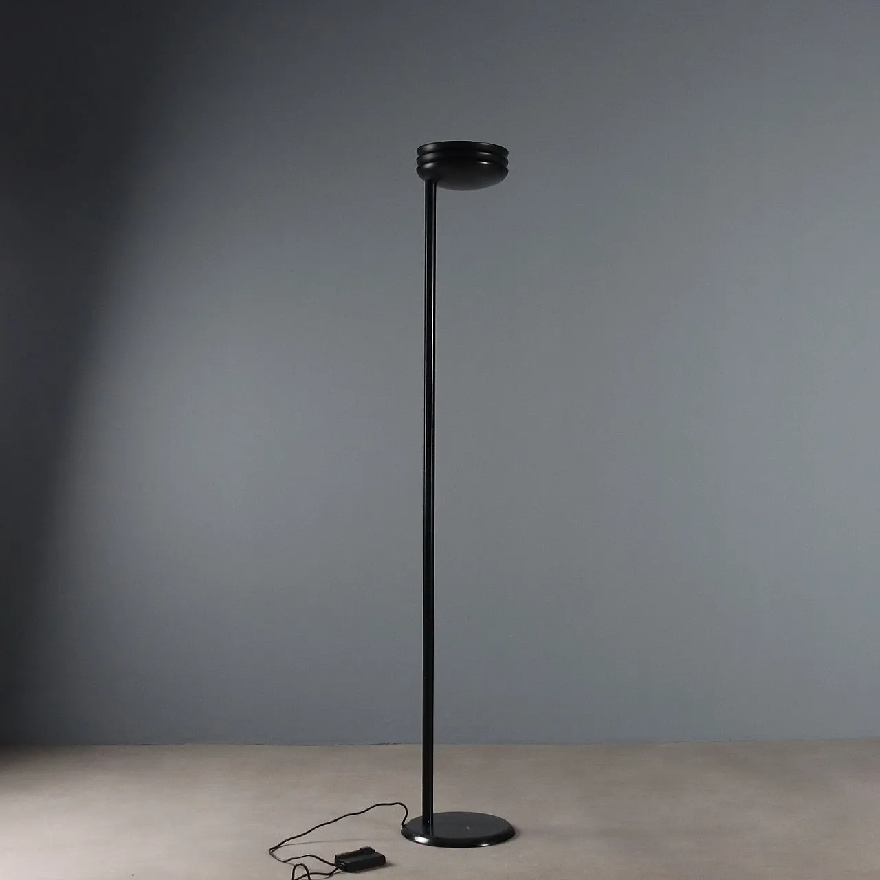 Lampada alogena a luce riflessa in metallo smaltato e alluminio, '900 5