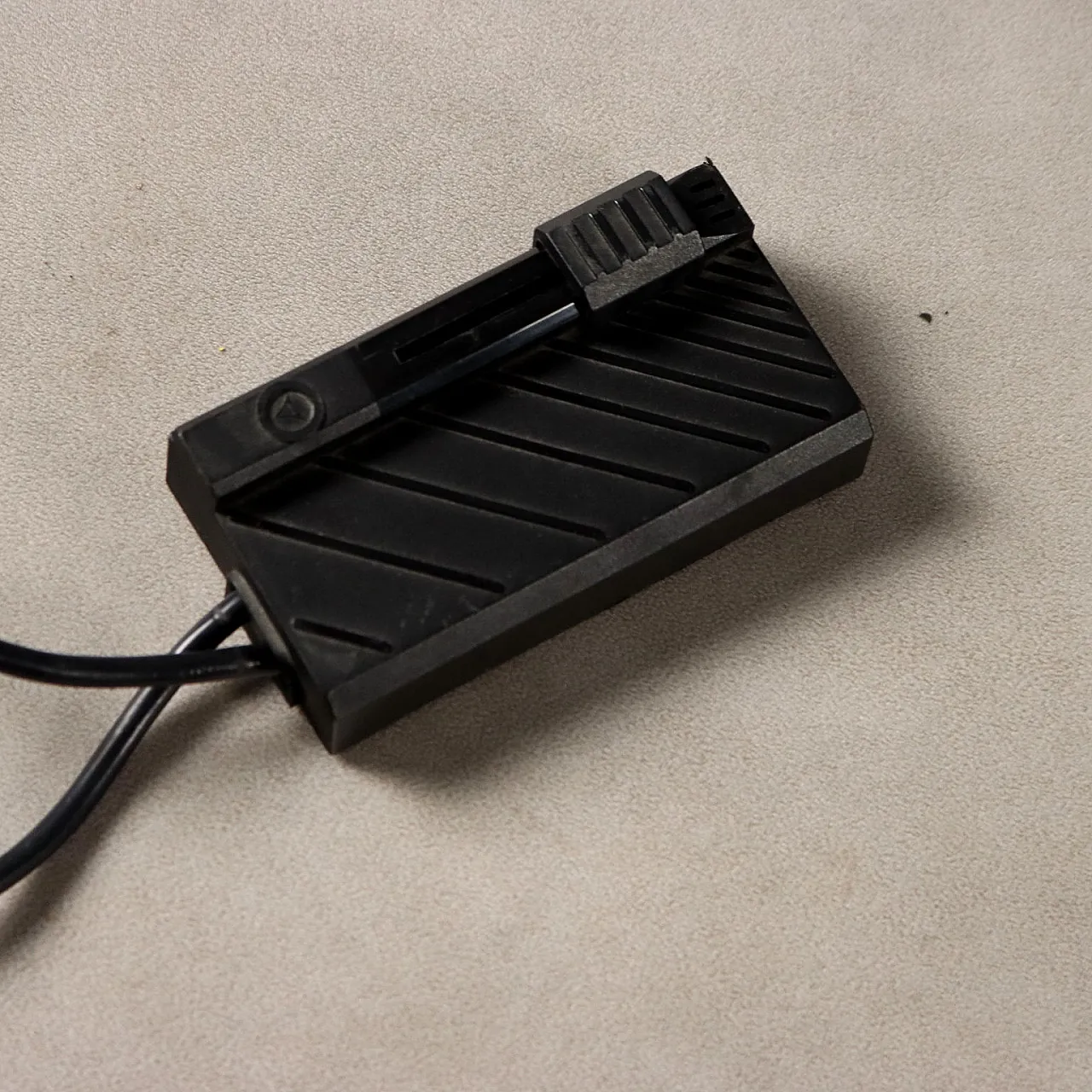 Lampada alogena a luce riflessa in metallo smaltato e alluminio, '900 7