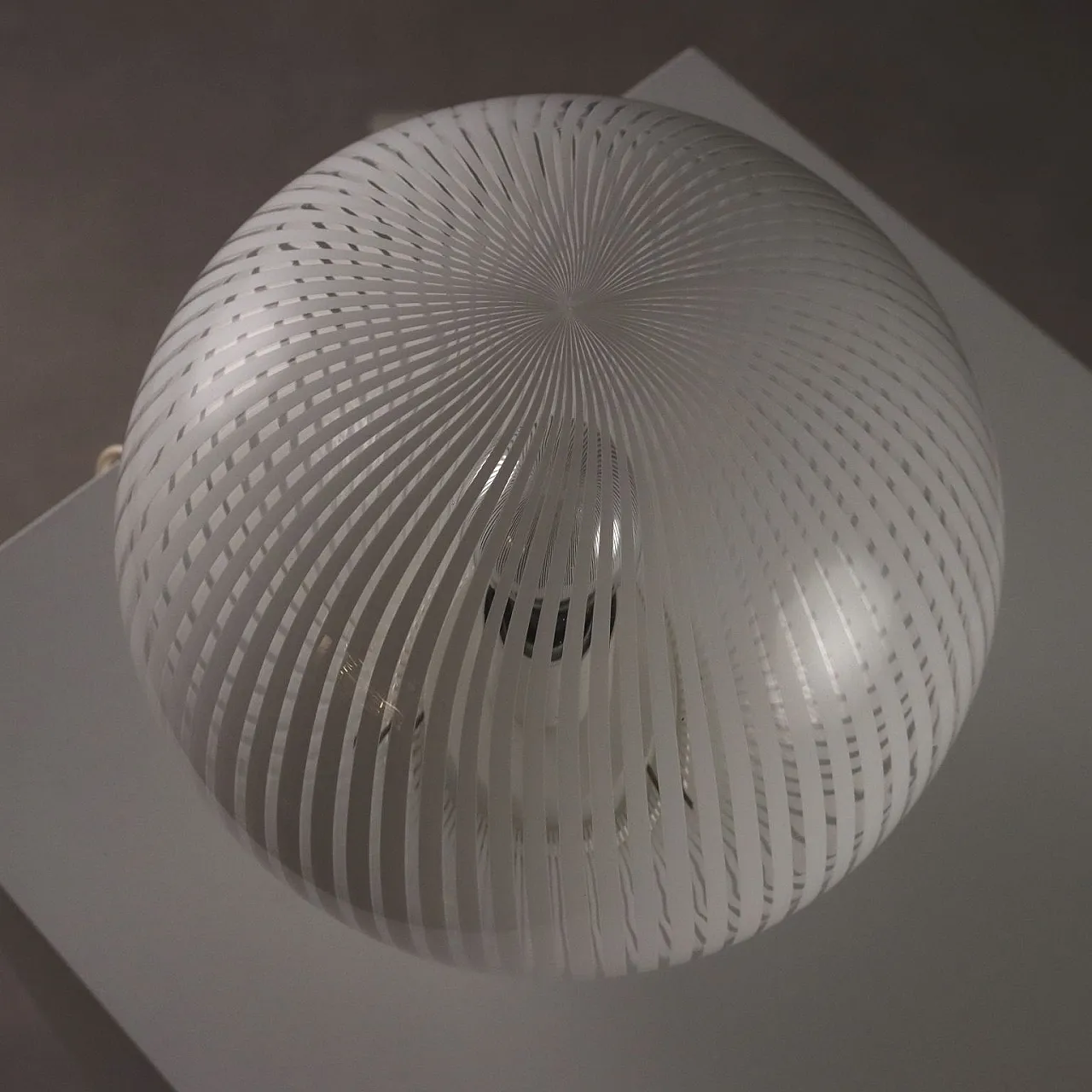 Lampada da tavolo in alluminio smaltato e vetro soffiato, '900 6