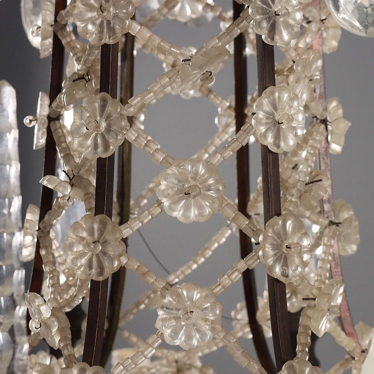 Coppia di lampadari in metallo brunito e lamiera, primo '900 7