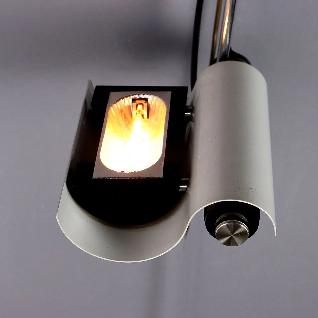 Applique a luce riflessa con diffusore in metallo smaltato, '900 7