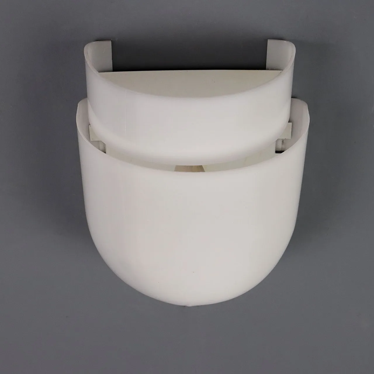 Lampada da parete in plastica bianca e metallo verniciato, '900 6