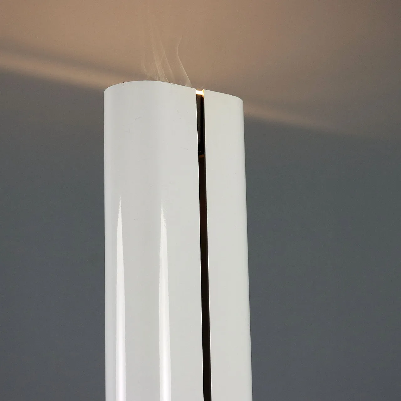 Floor lamp in enameled metal and aluminum, 20th century 3