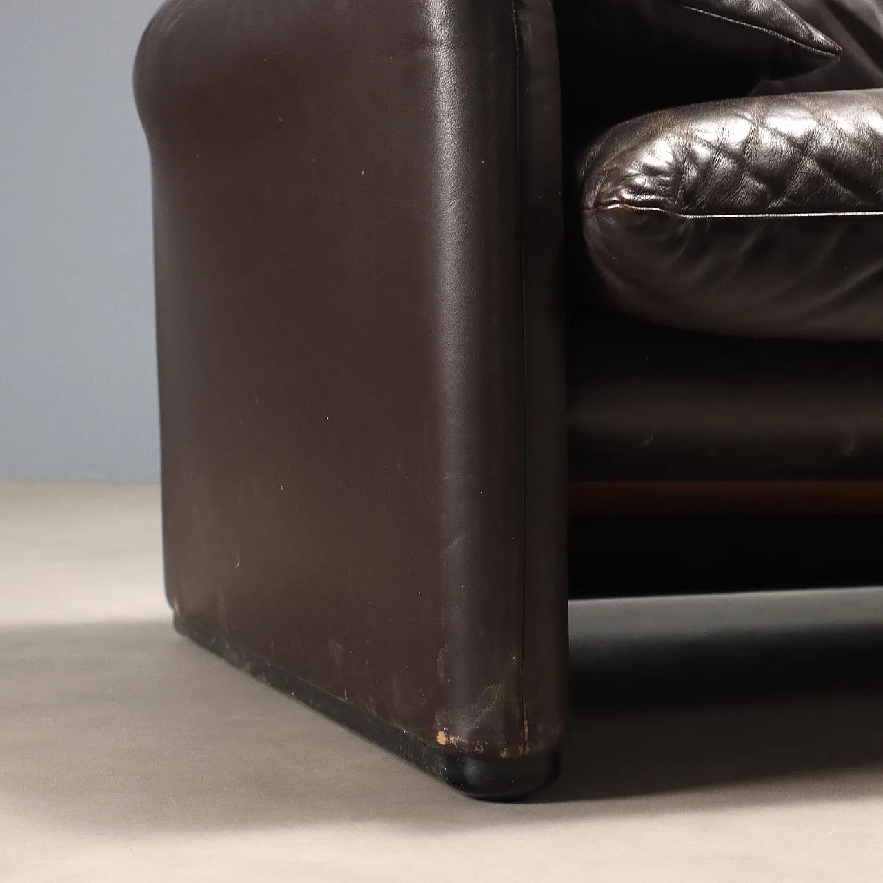 Sofa with foam padding and leather upholstery, 20th century 6