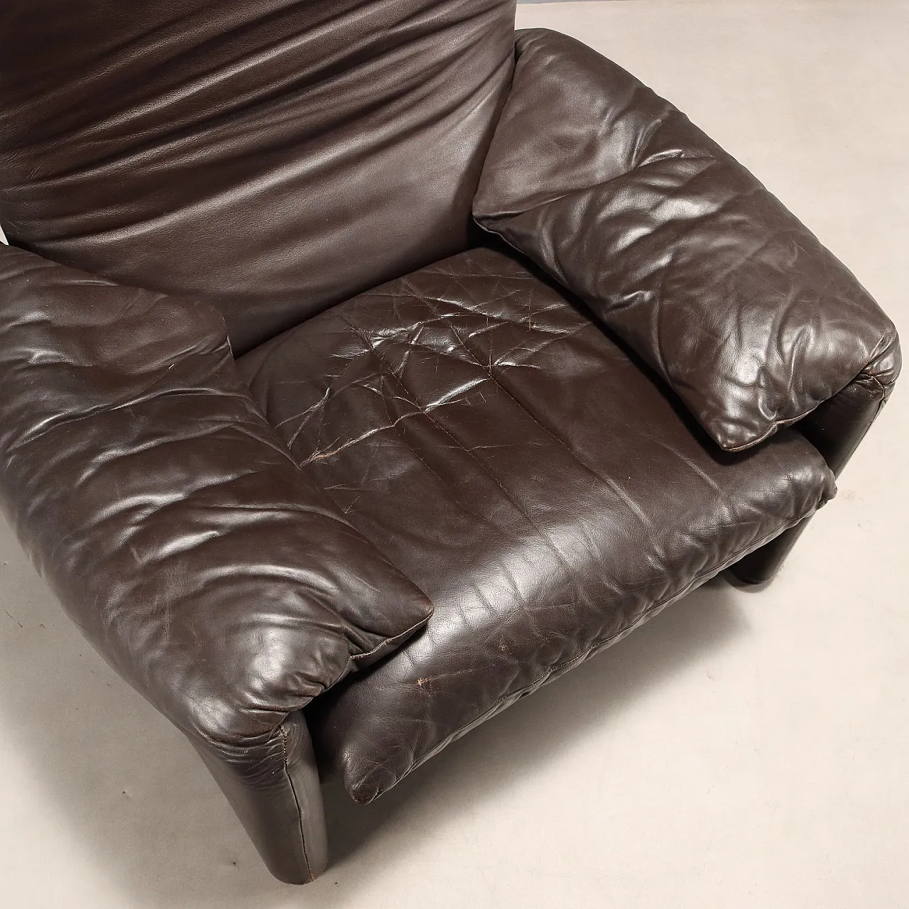 Armchair with foam padding and leather upholstery, 20th century 6