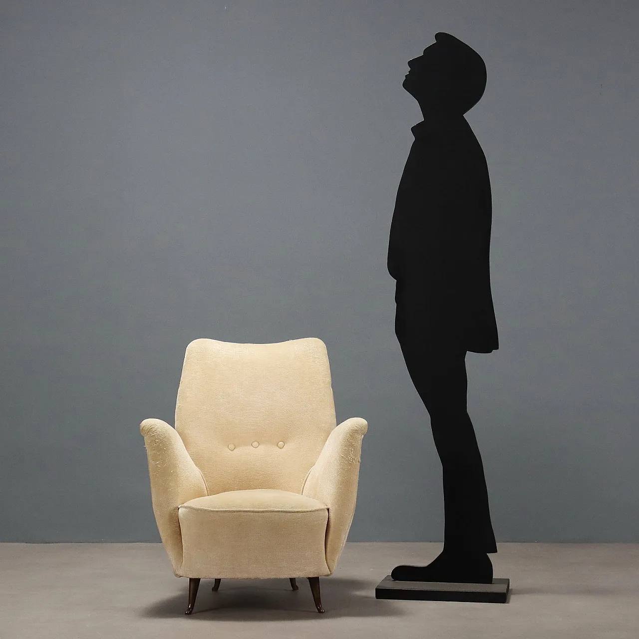 Poltroncina, imbottitura a molle, rivestimento in velluto, '900 2