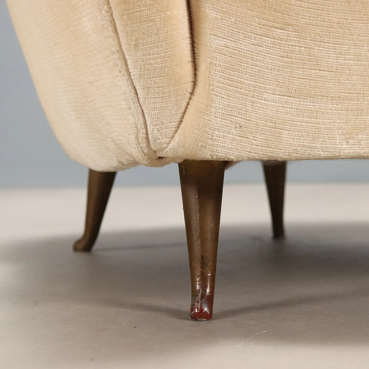 Poltroncina, imbottitura a molle, rivestimento in velluto, '900 6