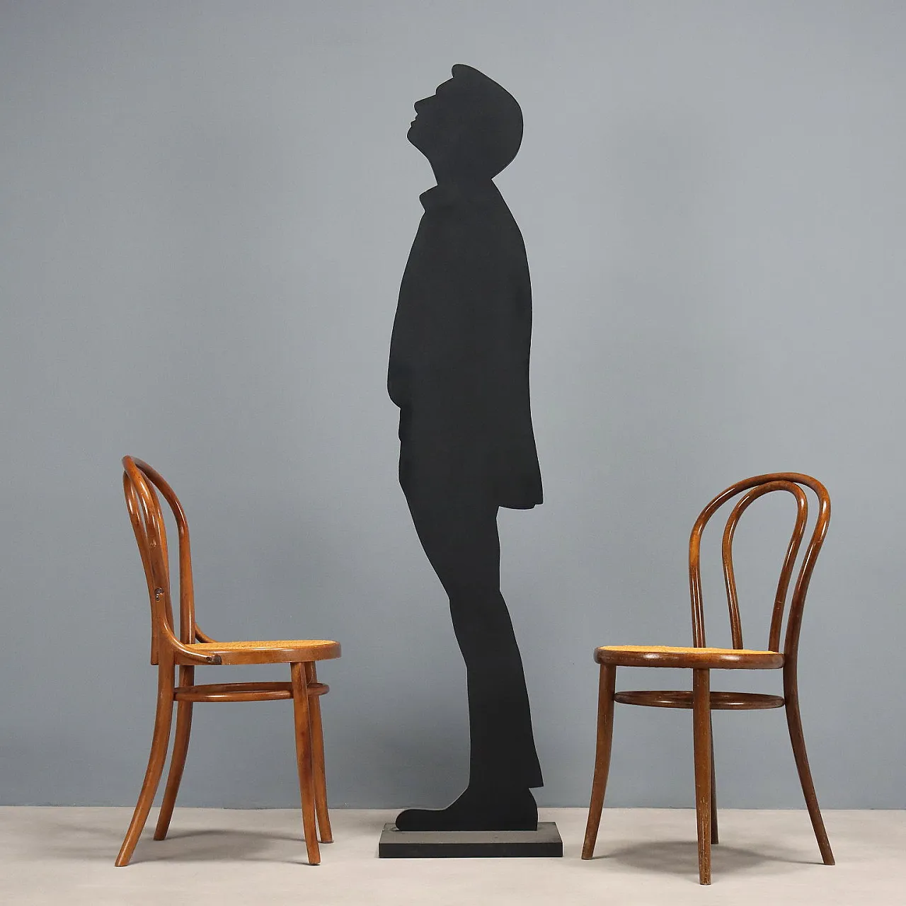 15 Sedie stile Thonet in faggio tinto noce e sedili in paglia, '900 2