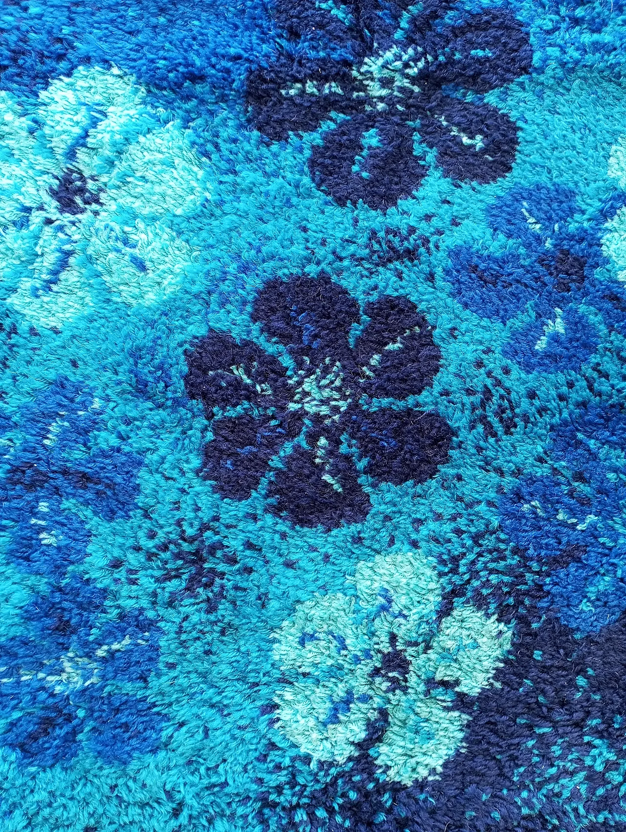 Tappeto in lana con fiori stilizzati, anni ‘70 7