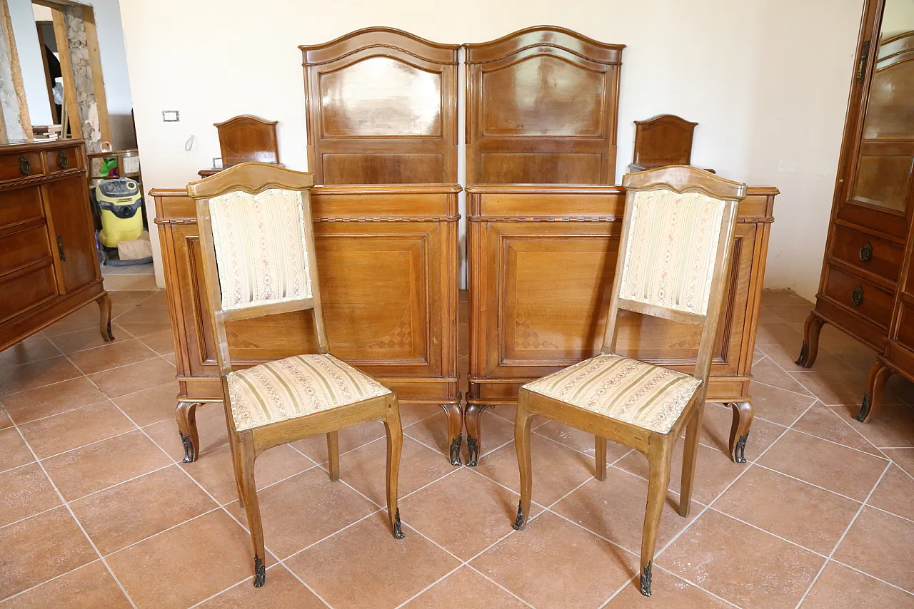 Complete double bedroom in Louis XV walnut, late 19th century 4