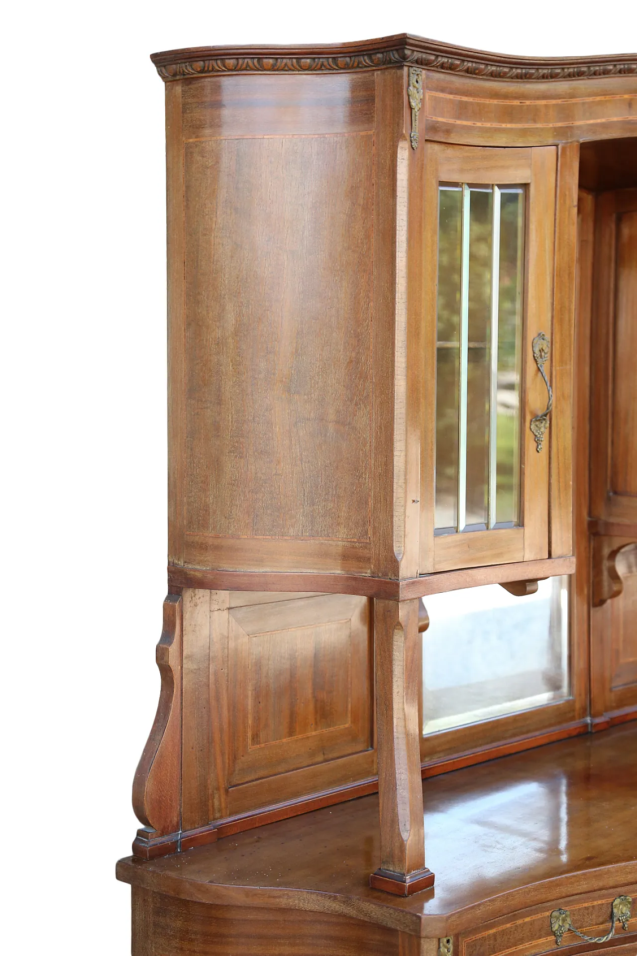 Pair of liberty display cabinets feather mahogany, 20th century 8