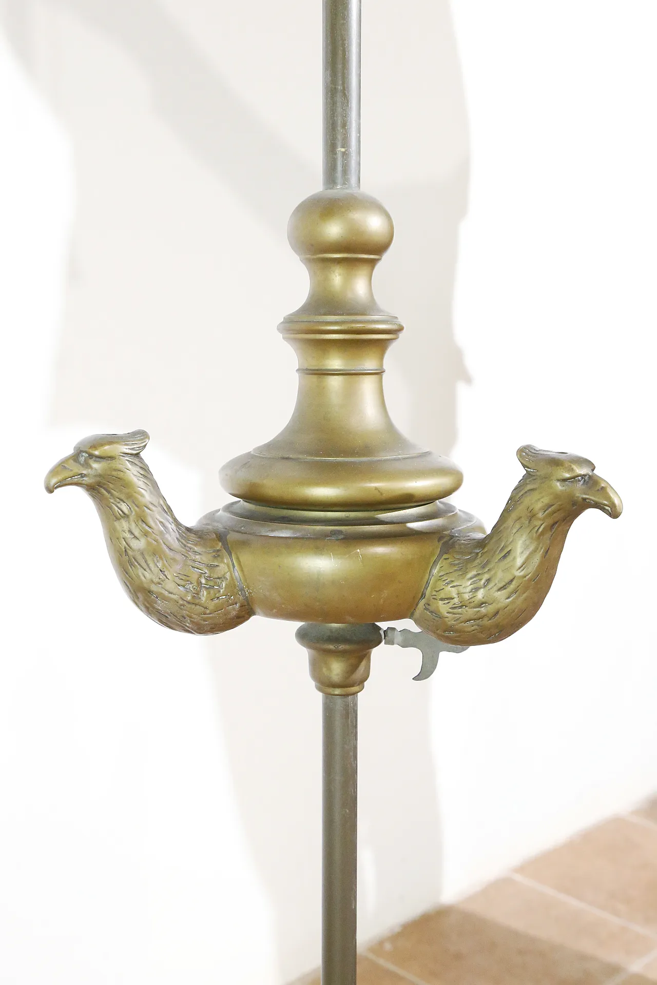 Bronze oil lamp lamp, Florentine, early 19th century 16