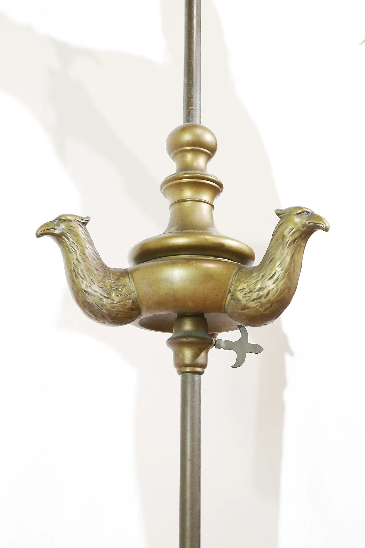 Bronze oil lamp lamp, Florentine, early 19th century 17