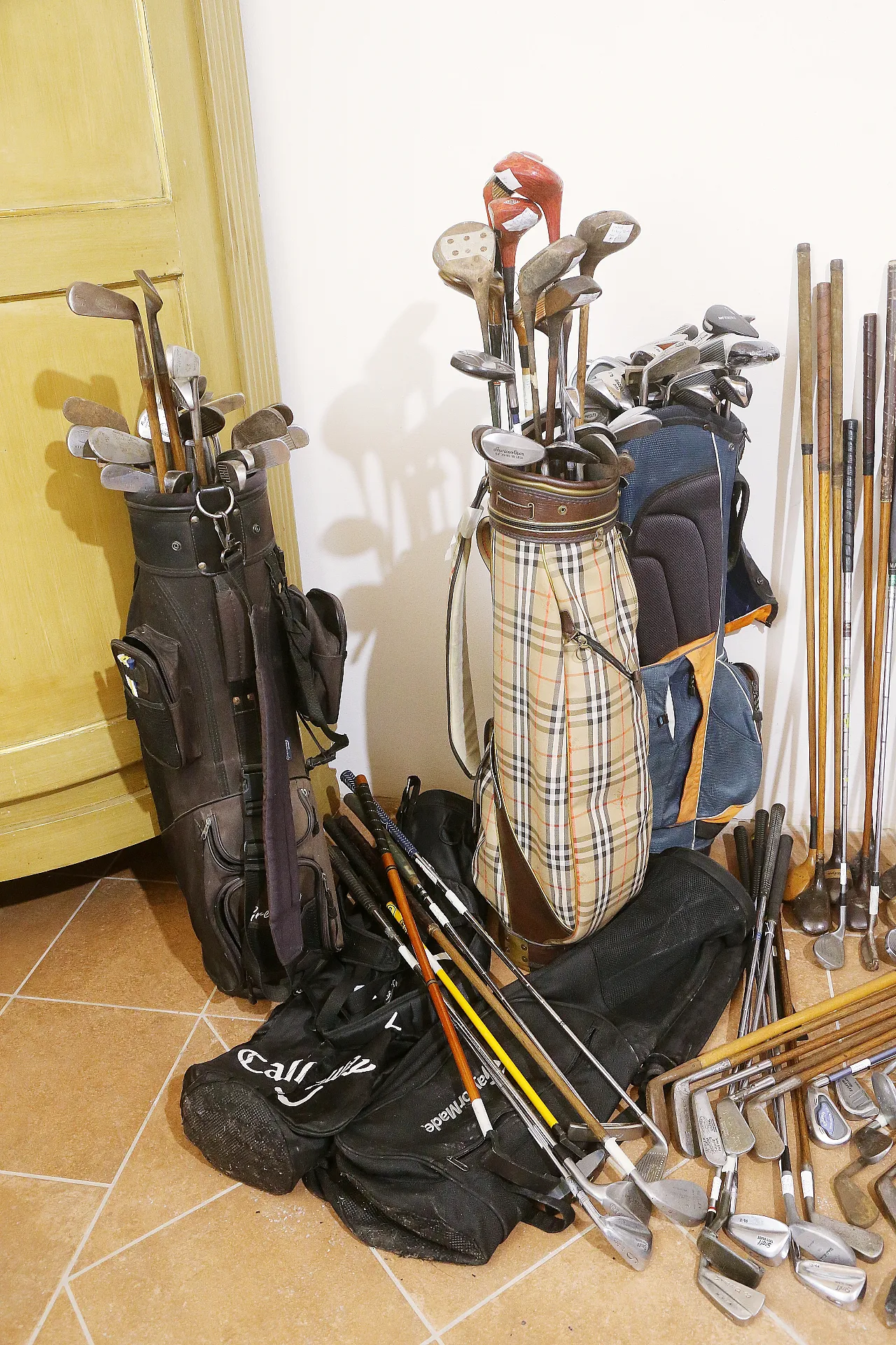 Hickory 369 wood golf clubs, 7 bags, from 1900 to 2000 13