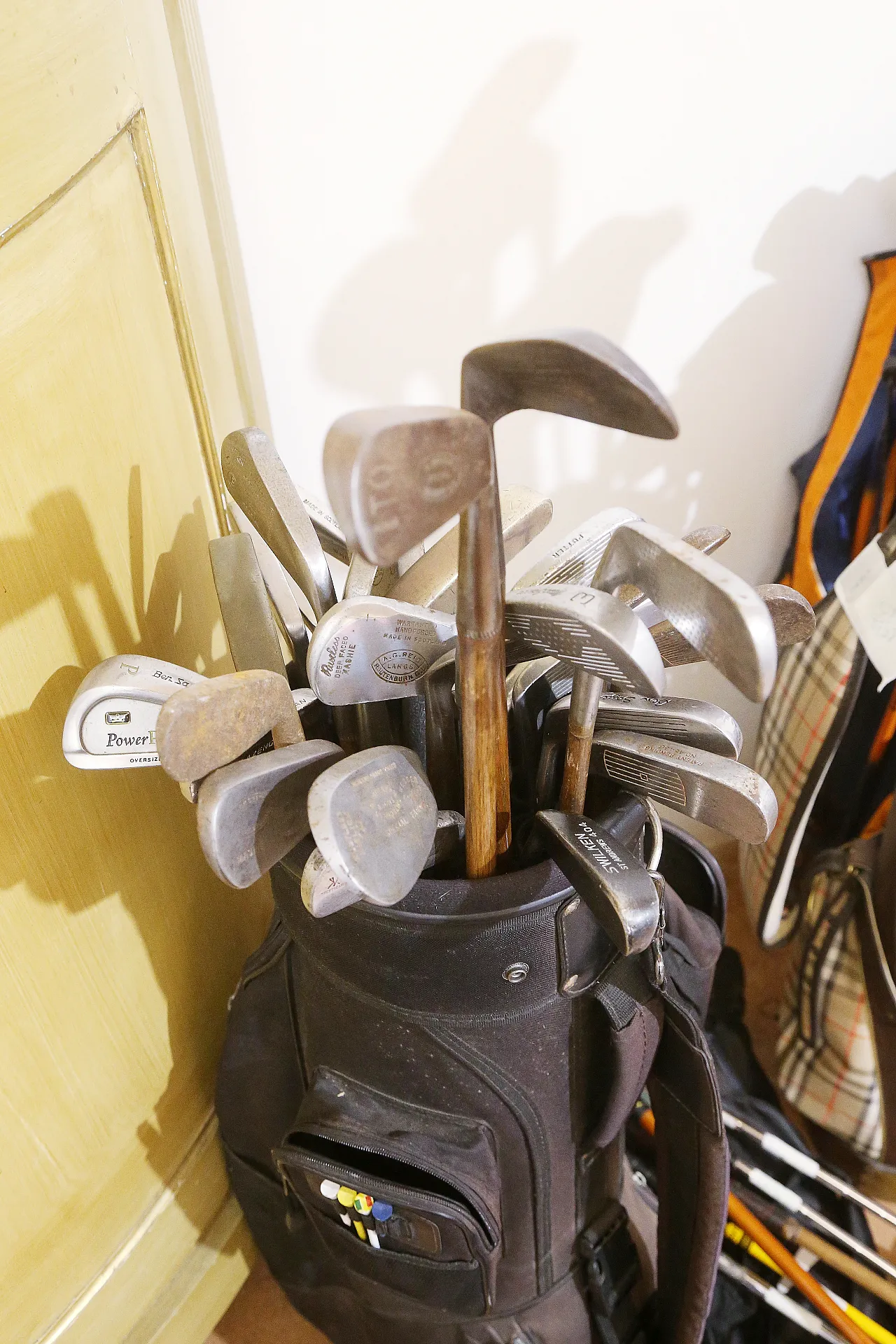 Hickory 369 wood golf clubs, 7 bags, from 1900 to 2000 14