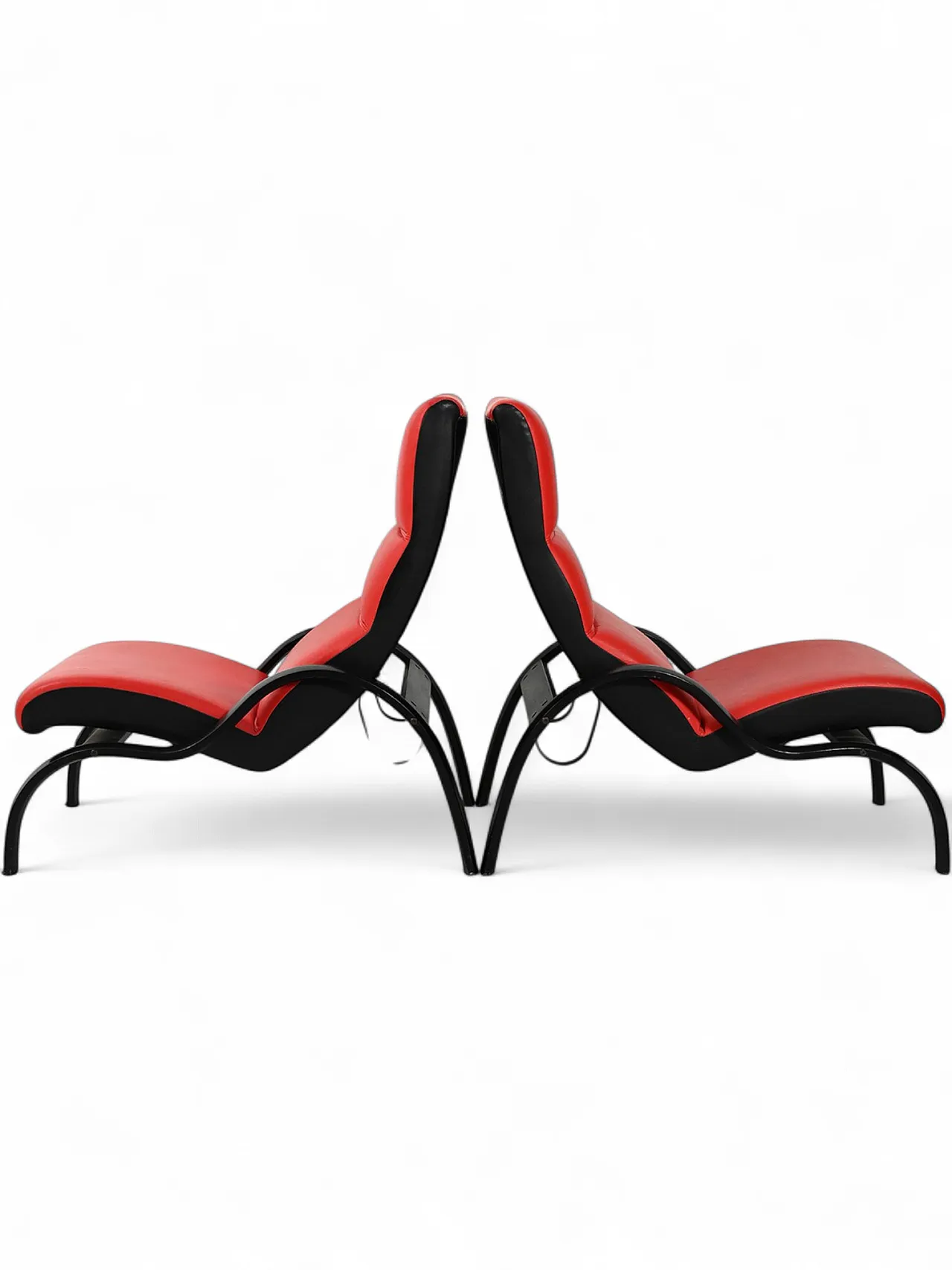 Coppia di poltrone “Klovni” di Markku Pakkanen 13