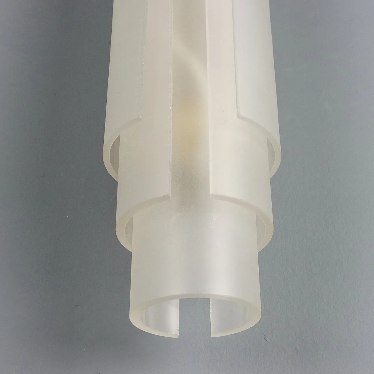 Coppia di applique in ottone e vetro satinato, '900 8