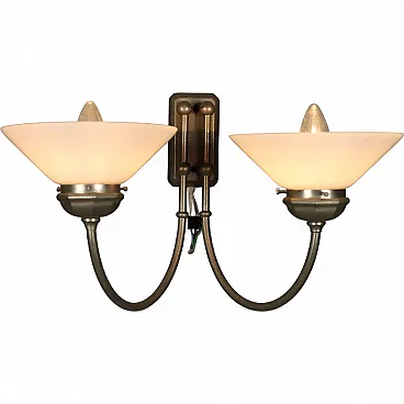 Applique con struttura in metallo e diffusori in vetro, '900