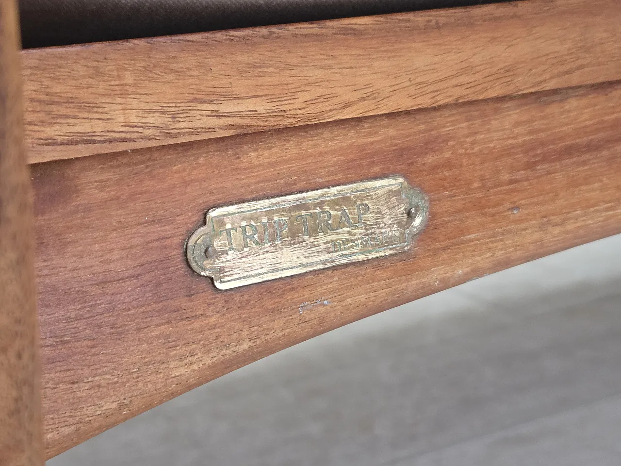 2-seater sofa by Klaus Wettergren in cotton fabric and mesh, 1970s 5