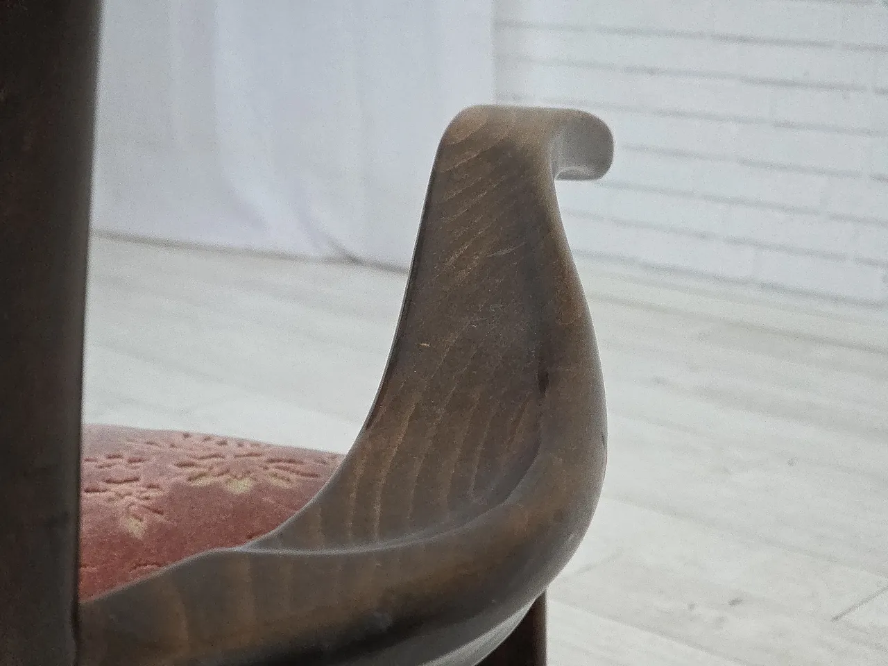 Danish 3-seater sofa in salmon pink velour and furniture mesh, 1950s 15