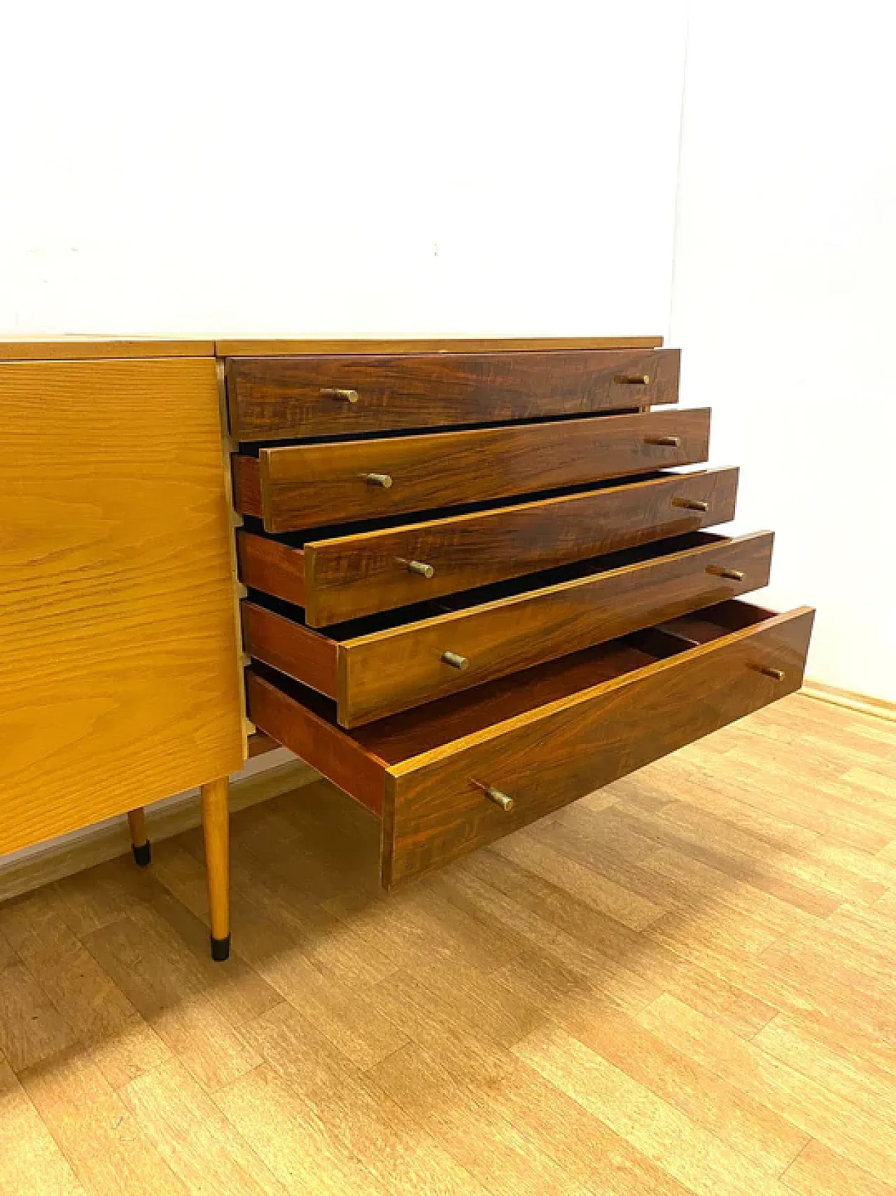 Mobile Mid-Century di Jitona, anni '60 8