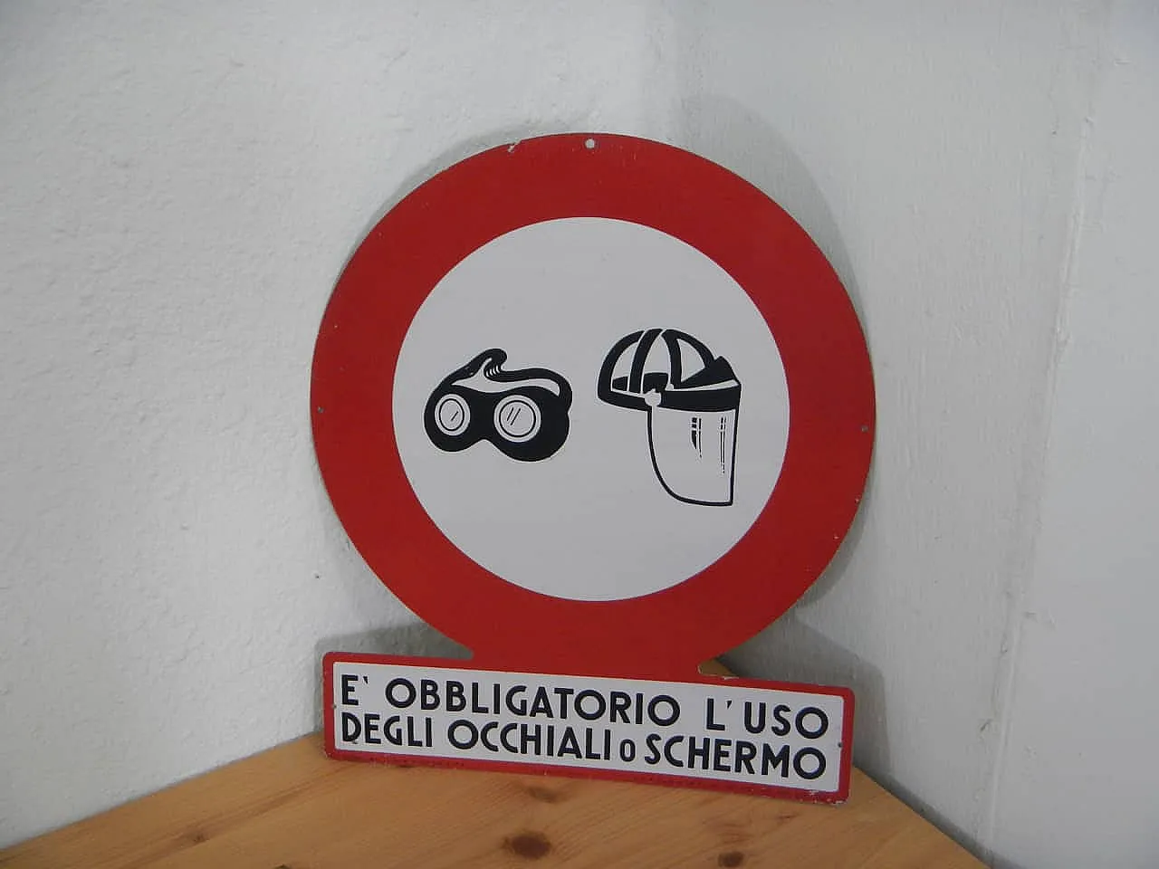 Cartello obbligo protezioni per gli occhi 1960 1