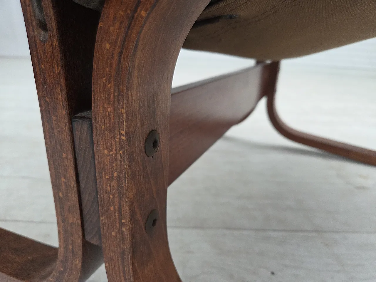 Poltrona norvegese di Ingmar Relling, modello "Siesta", in pelle, 70s 9