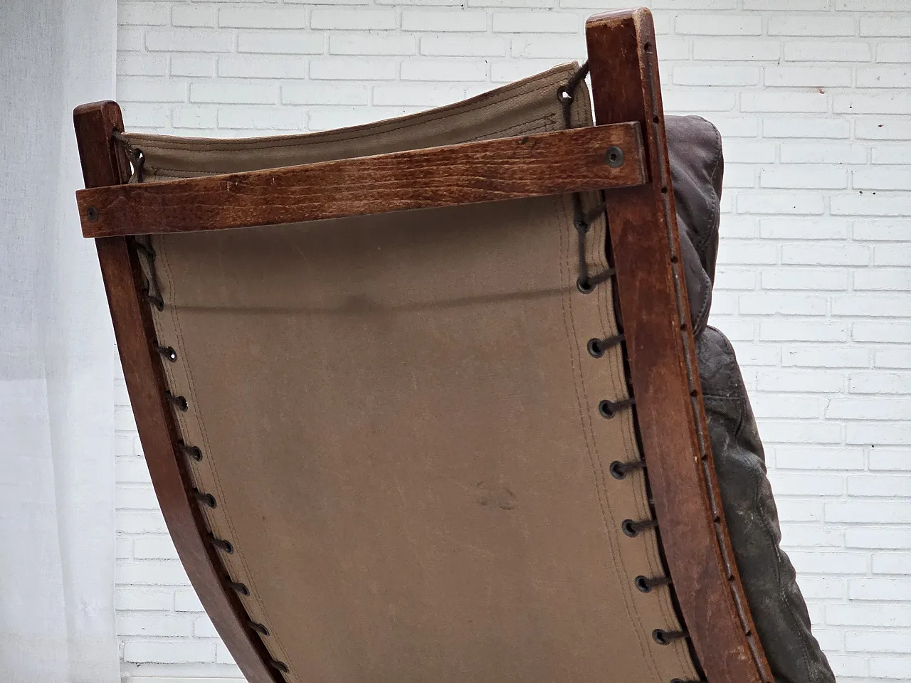 Poltrona norvegese di Ingmar Relling, modello "Siesta", in pelle, 70s 14