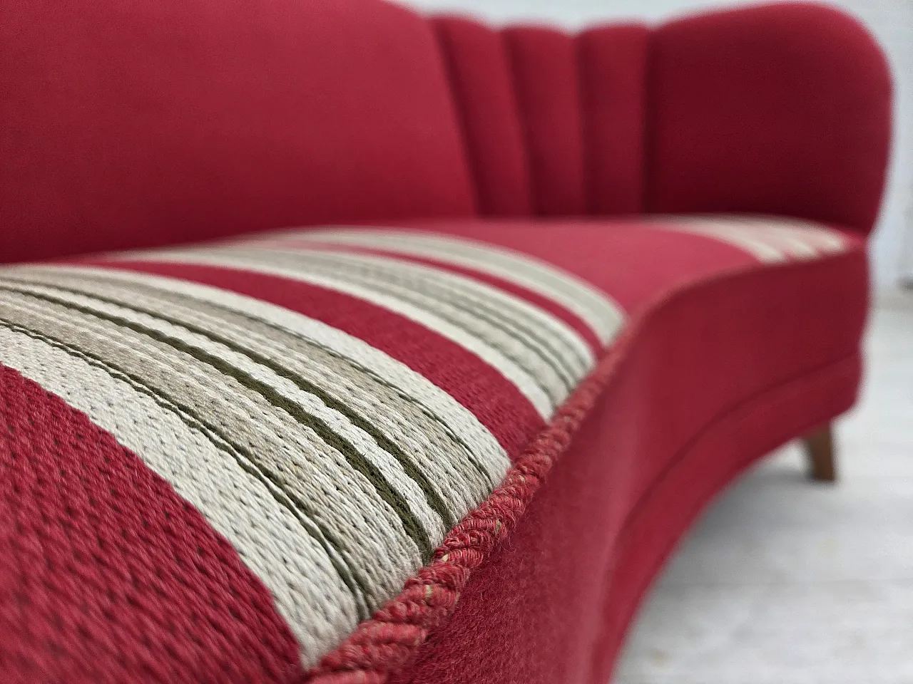 Danish 2-seater "Banana" sofa, wool, oak wood legs, 1960s 7