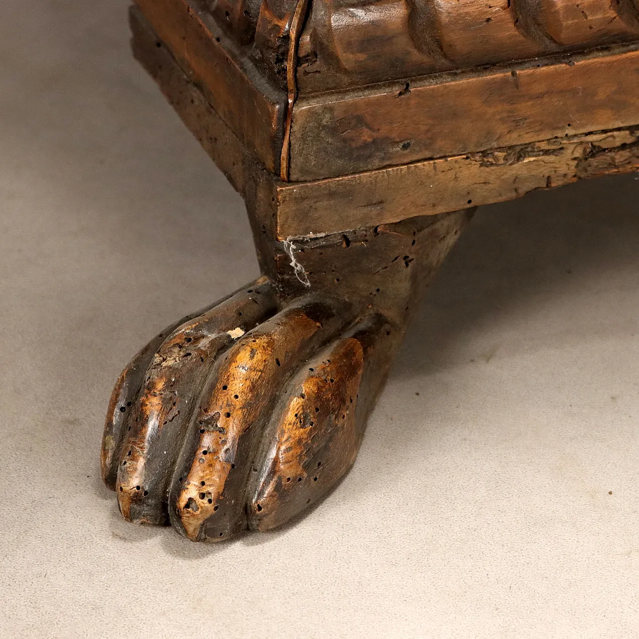 Cassettone feltrino, inizio '700 4