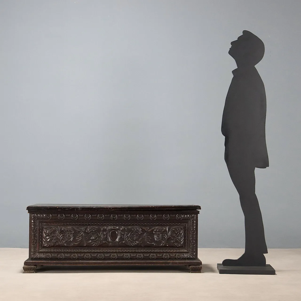 Cassapanca in abete tinto noce, fine '800 2