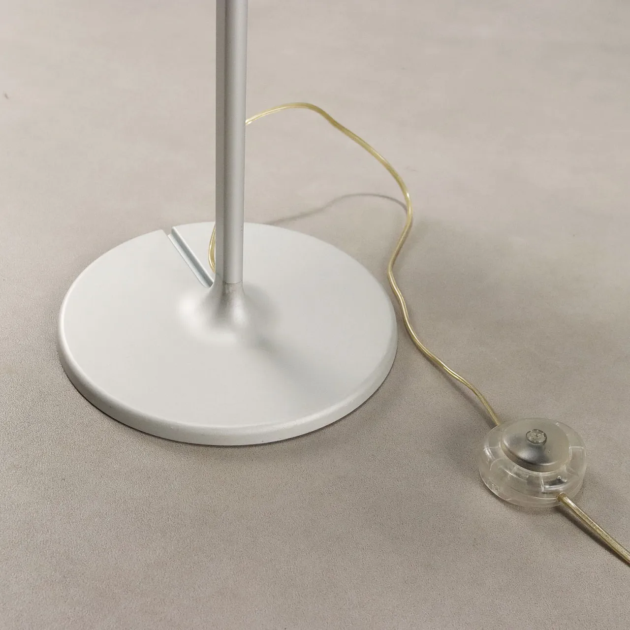 Lampada da terra con diffusore orientabile, '900 8