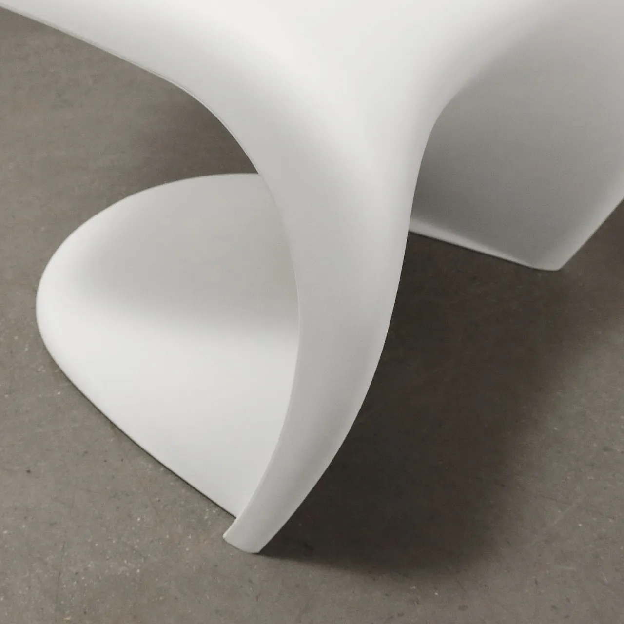 4 sedie Panton di Verner Panton per Vitra in plastica bianca, anni '90 6