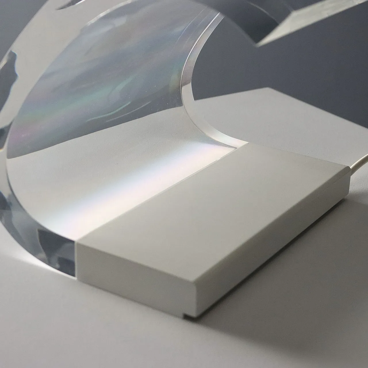 Enameled metal and methacrylate lamp, 20th century 7