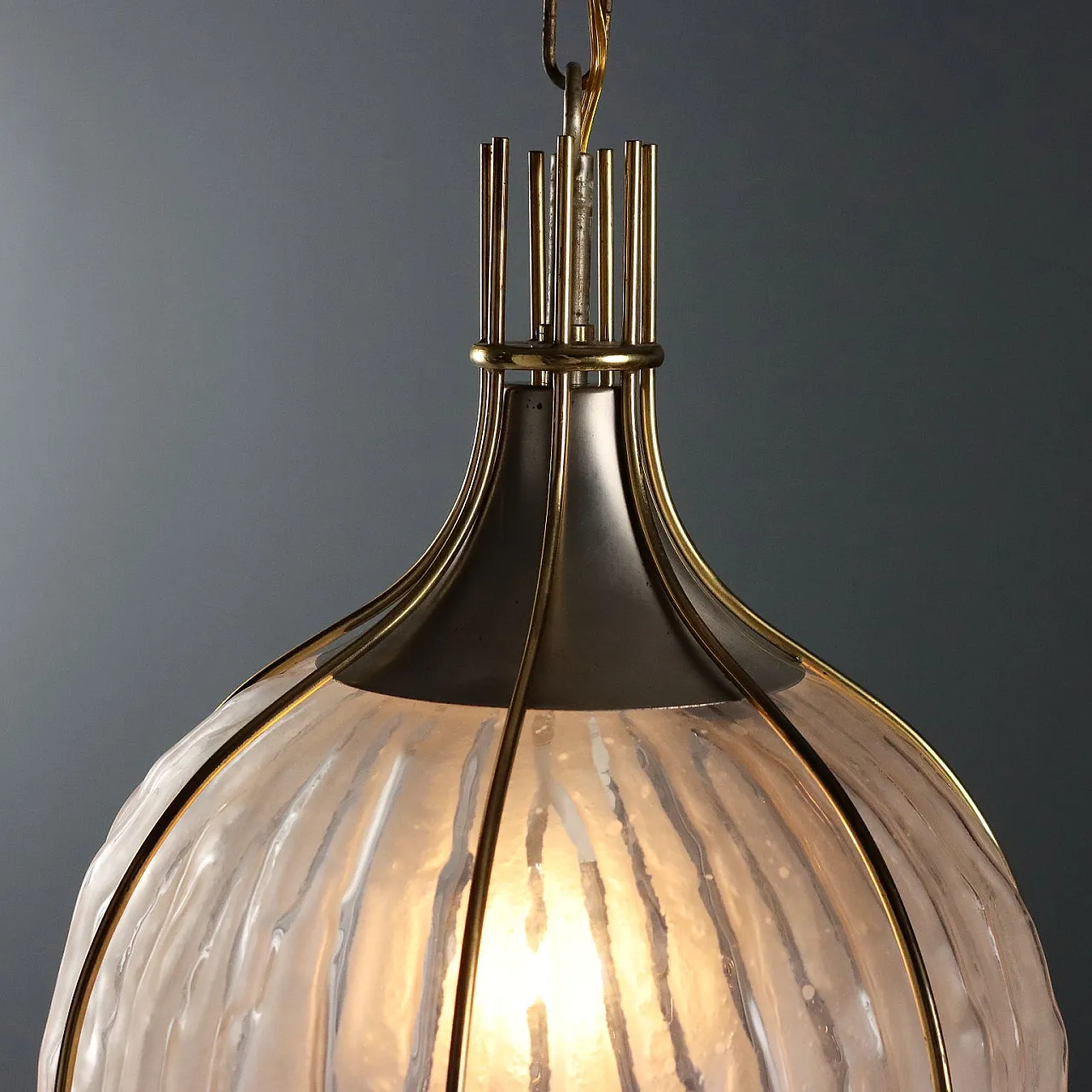 Lampada da soffitto in metallo, ottone e vetro, anni '70 6