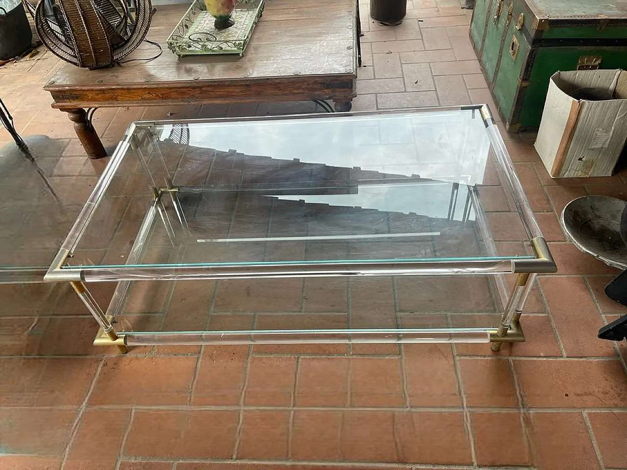 Large crystal and acrylic coffee table, Italy, 1970s 4