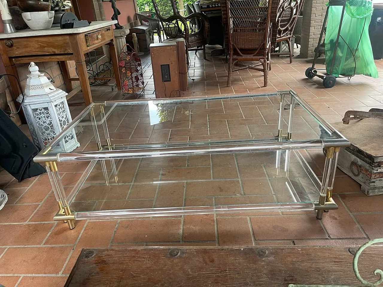 Large crystal and acrylic coffee table, Italy, 1970s 5