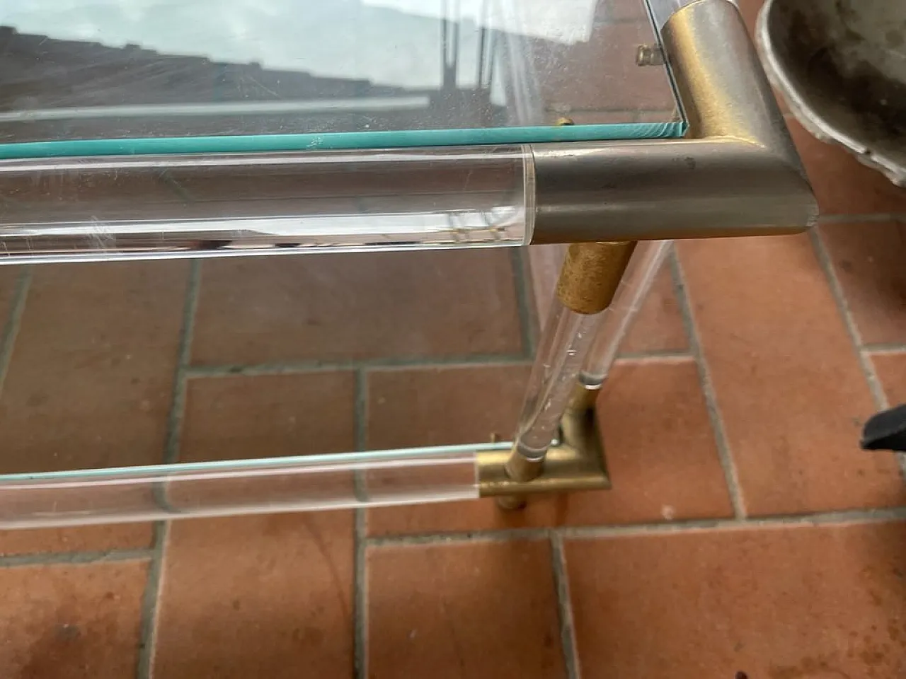 Large crystal and acrylic coffee table, Italy, 1970s 7