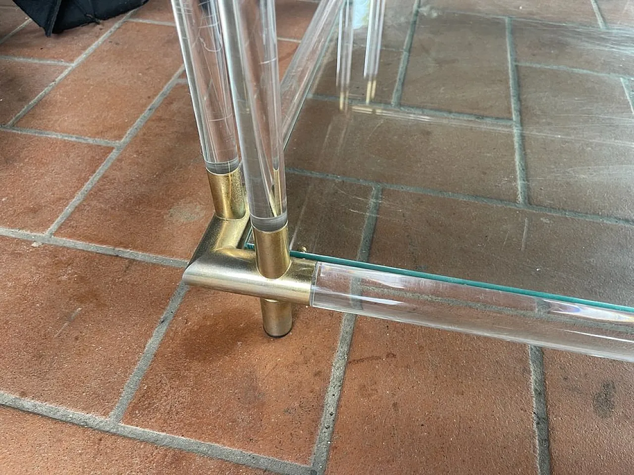 Large crystal and acrylic coffee table, Italy, 1970s 10