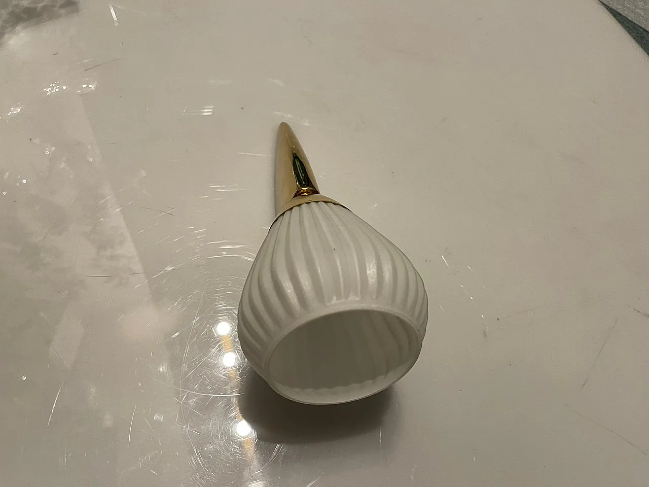 Pair of pleated brass wall light in opaline glass, 1980s 5